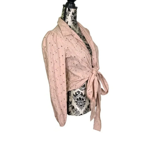 NWT Madison Young Eyelet Blouse Top - Picture 4 of 10